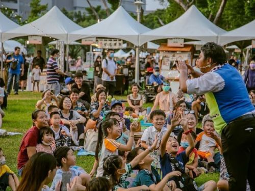 「鳳山復古野餐日」掀起草地懷舊風潮，吸引逾2萬人共度悠閒野餐時光